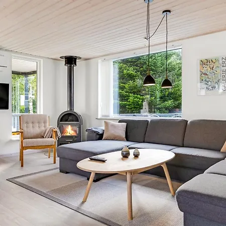 Ferienhaus Elja - 400m From The Sea By Interhome Brode